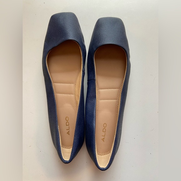 Aldo Blue Square-Toe Flats - Size 9 - Picture 1 of 6